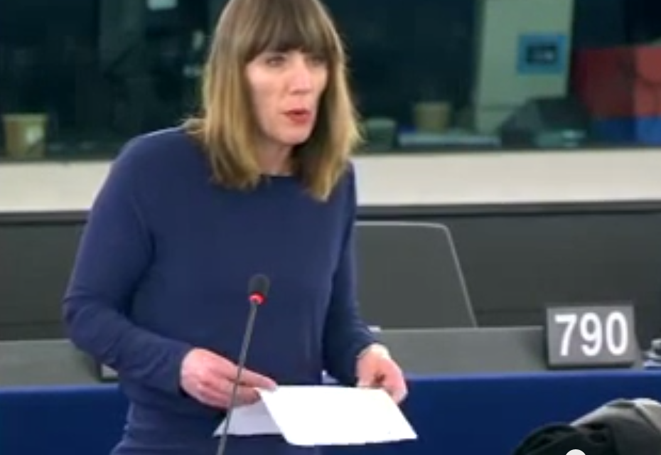 Christine Revault d&rsquo;Allonnes-Bonnefoy : « Tout individu a le droit de quitter son pays pour demander l&rsquo;asile ou chercher un avenir meilleur »