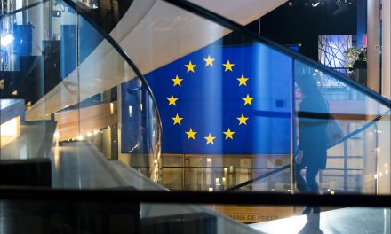 Budget 2016, le Parlement hausse les curseurs face aux multiples crises