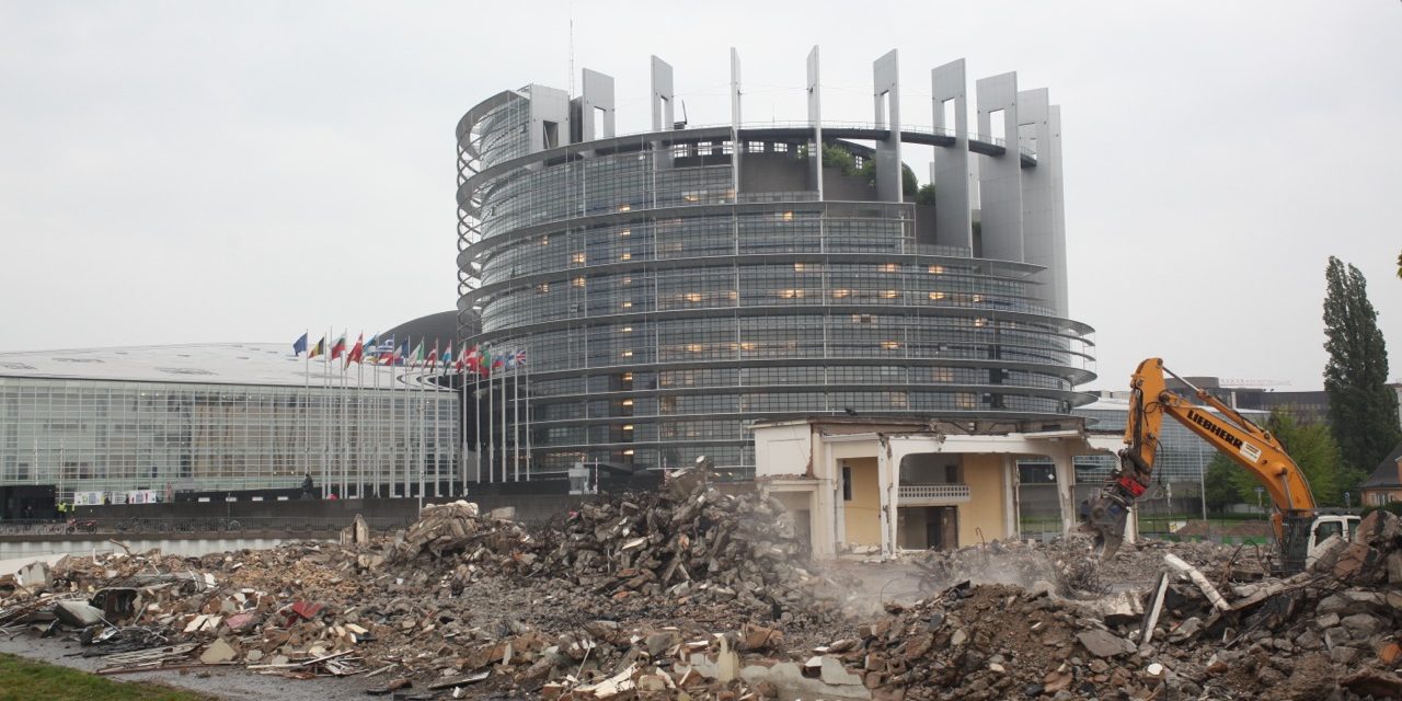 Le Front national : bons baisers de Russie