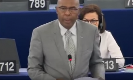 Louis Joseph Manscour : « Pour la renégociation de la dette grecque ! »