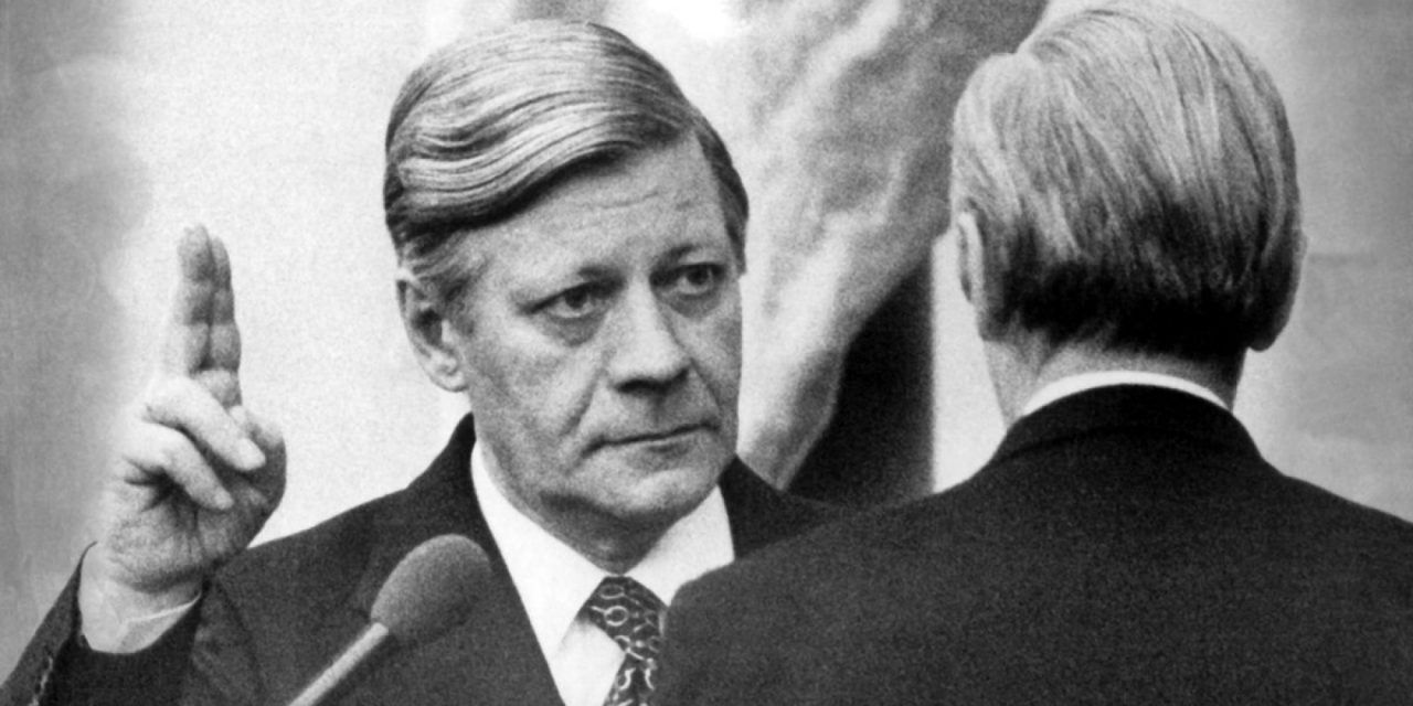 Le départ d&rsquo;Helmut Schmidt, c&rsquo;est pour l&rsquo;Europe tout entière celui d&rsquo;un grand sage