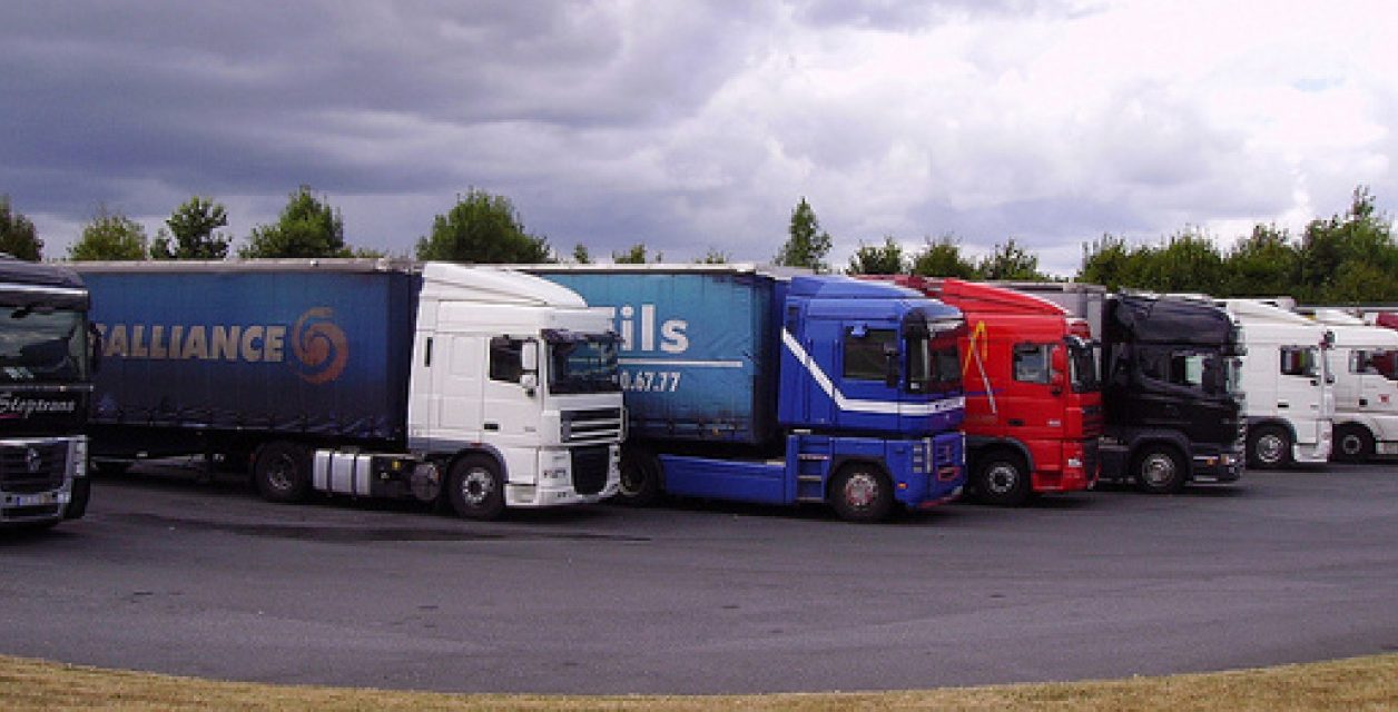Transport routier, du discours aux actes – concrétiser le Pilier Social dans le secteur routier
