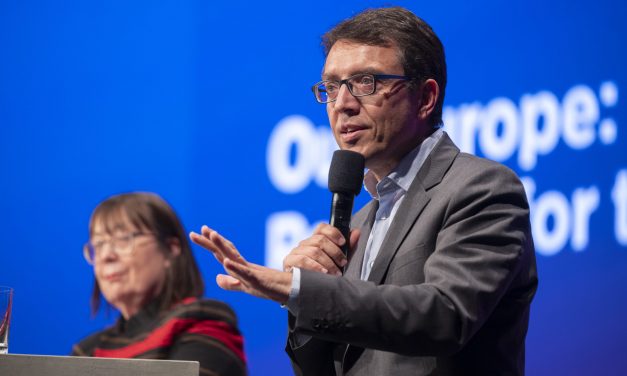 Paquet chimie : une avancée majeure pour la santé, l’environnement et l’innovation en Europe